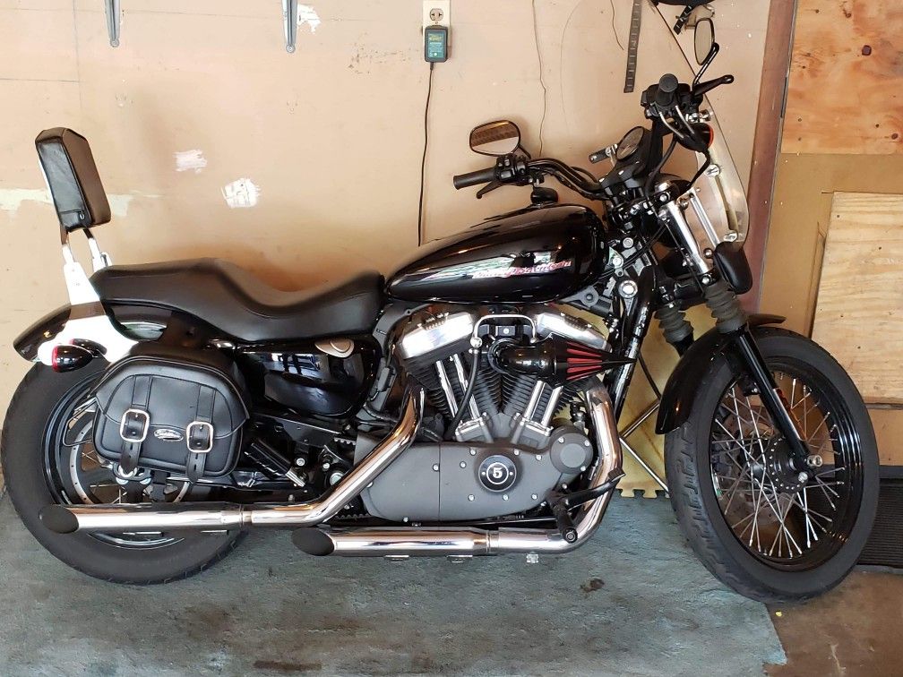 Harley Davidson Sportster nightser 2011 8817 miles