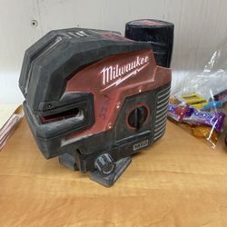 Milwaukee laser