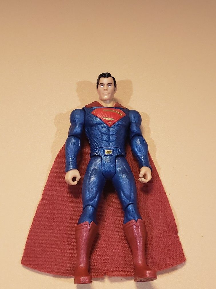 Superman 6" Action Figure 