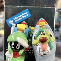 NOS- Marvin the Martian And K-9 Salt & Pepper Shakers