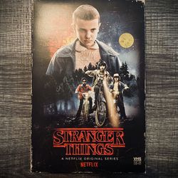 STRANGER THINGS Season DVD/BLU-RAY Box Set
