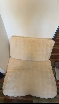 Fluffy Beige Couch (Can Fold Out If U Want)
