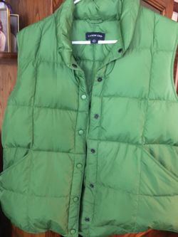 NICE GREEN VEST!!!$3