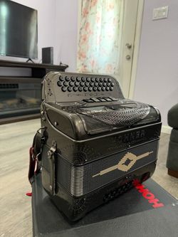 Hohner Anacleto FA 5 Switch Acordeon