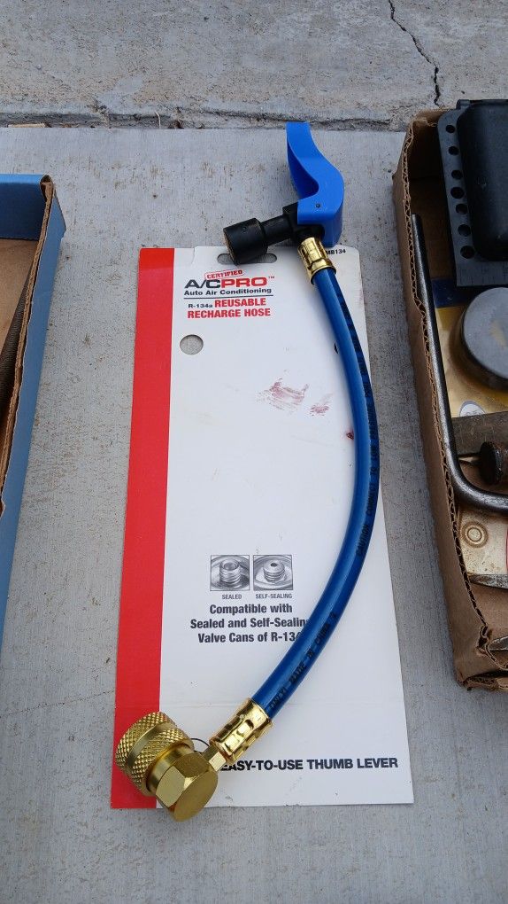 Auto A/C Recharge Hose
