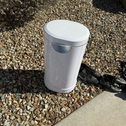 Diaper Trash Can 