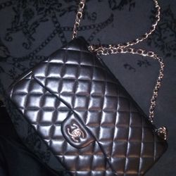 CHANEL Shoulder Bag Black Sliver  (Like New)