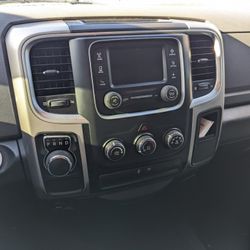 2017 Ram 1500 Stock Radio