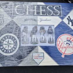 New Mariners Vs Yankees Chess Set