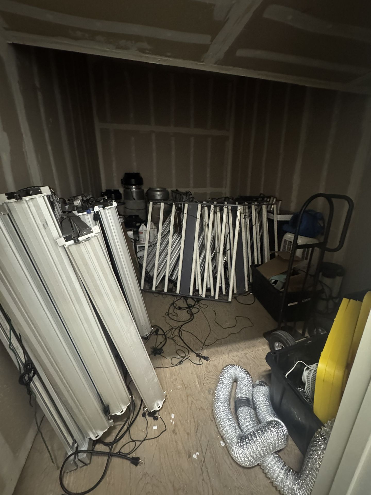 Grow Equipment