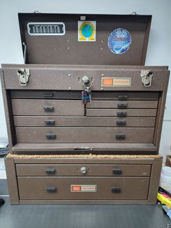 Craftman toolboxes Machinist brown 2 boxes with keys