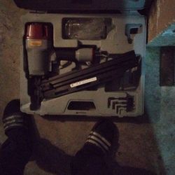 Pneumatic  Nail gun