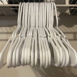 20 White Hangers 