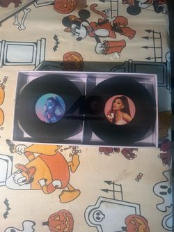 Ariana Grande Coaster Set $30 OBO