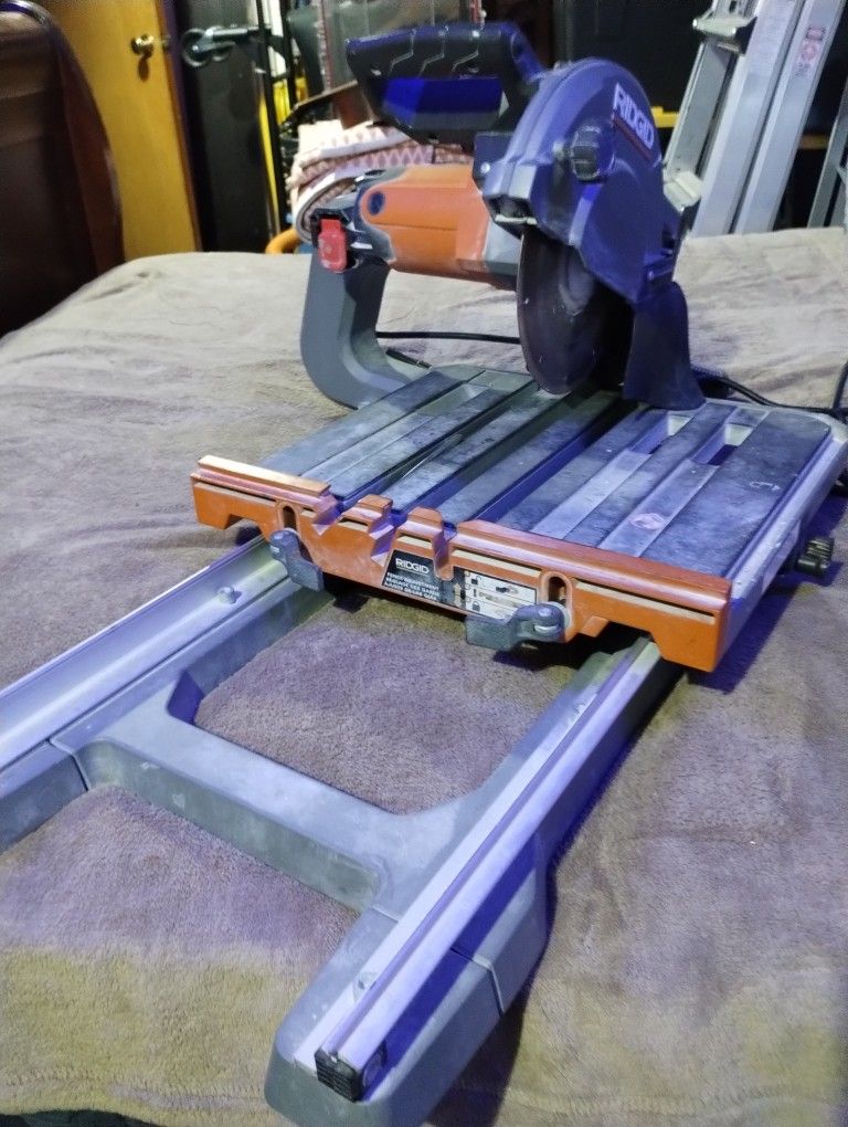 Rigid R4041CN "8 Inch Wet Tile Saw for Sale in Seattle, WA OfferUp