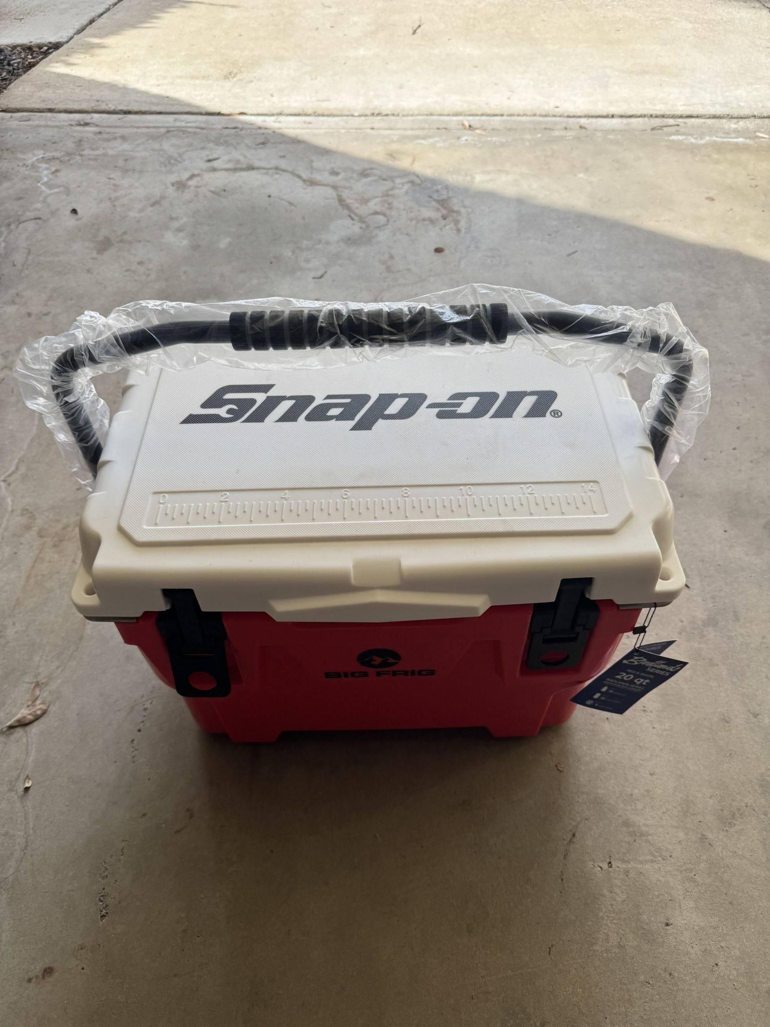 Snap-on cooler 20 Qt