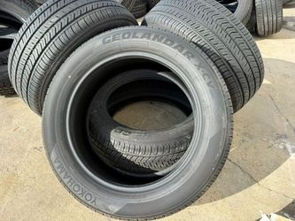 FREE DELIVERY 4 Like New Yokohama Geolandar xcv tires 255/55/20 97%