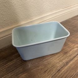  1.5 Liter Bread Pan Bakeware - Moving Sale - Light Blue - Jaime Oliver