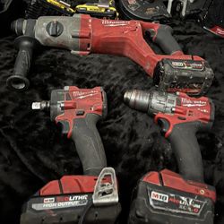 Milwaukee  18v  Hammer Set Drills And  Rotary Hammer Fuel 