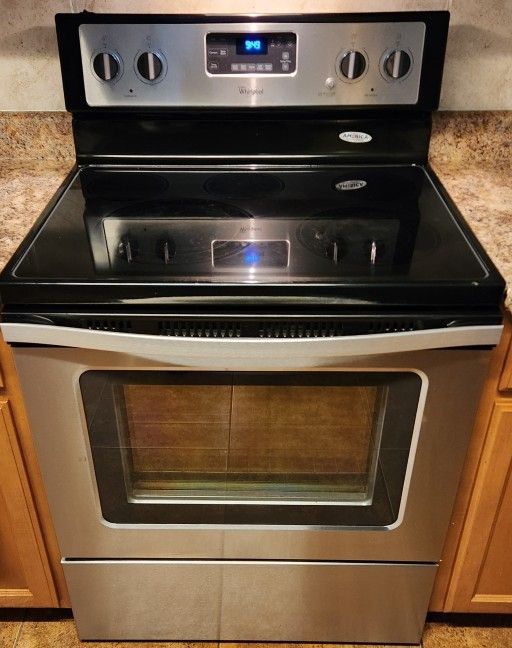 Stainless Steel Whirlpool 30-inch Electric Glass Top Stove