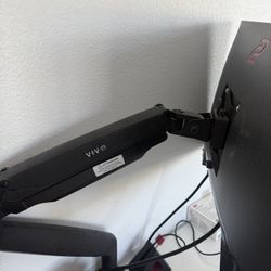 ZOEIE MONITOR AND ARM