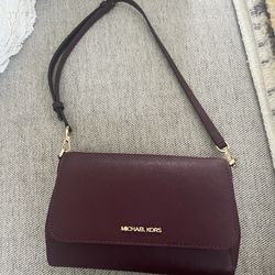 Medium Saffiano Leather Convertible Crossbody Bag