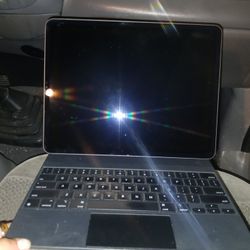 Apple iPad  W/ Detachable Keyboard