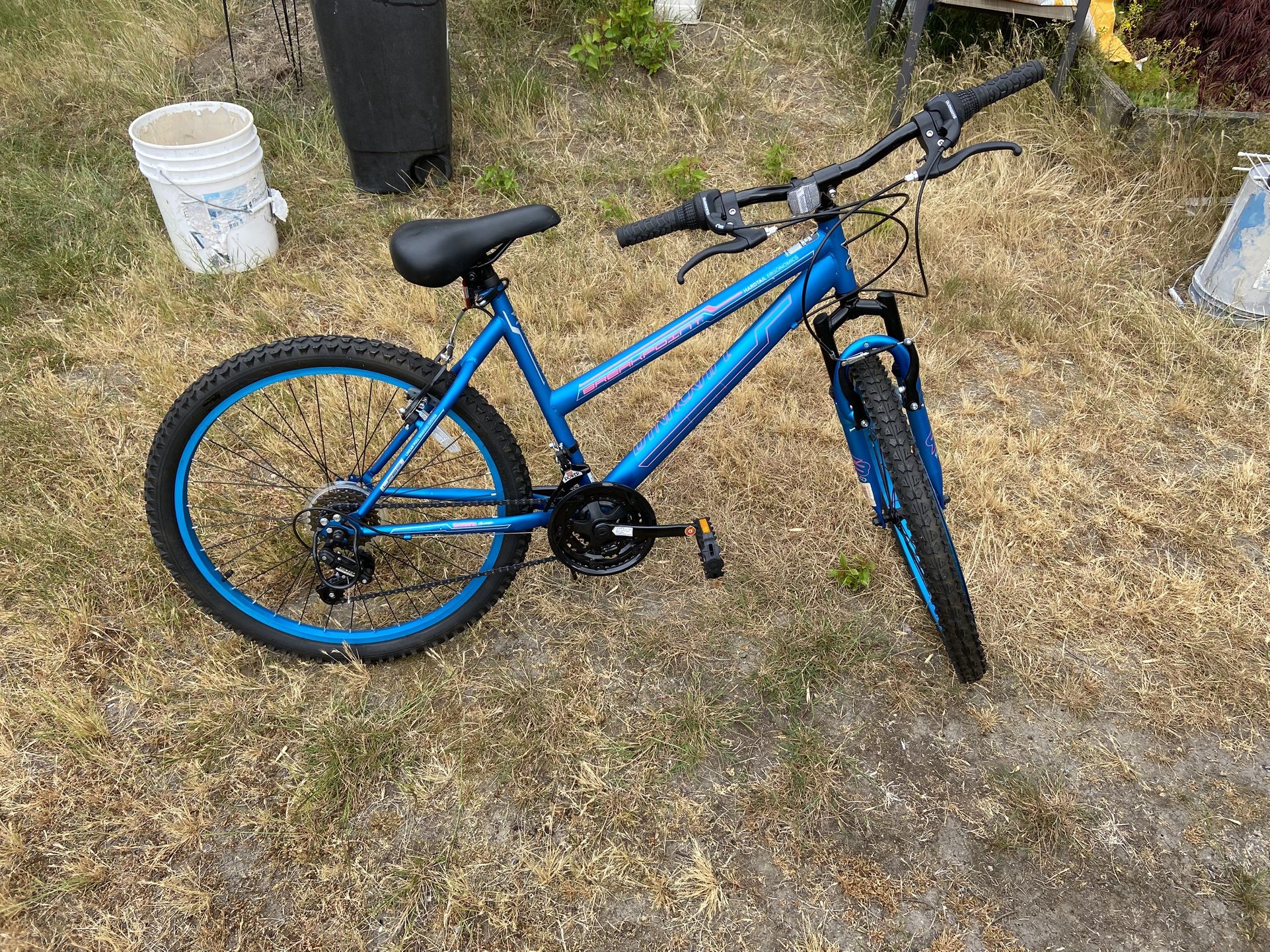 Dynacraft Breakpoint Womens Blue 26" Hardtail Mountain Bike
