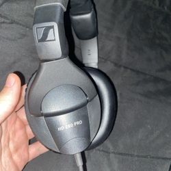 Sennheiser HD 280 Pro headphones
