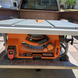 Ridgid 10in Table Saw