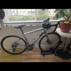 BikeHand Bike Stand (YC-96) – Indoor Storage / Repair Stand