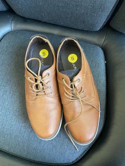 Dress shoes