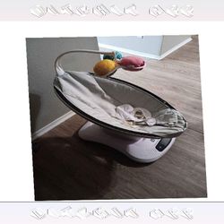 Baby Swing Gentle and Snug for Your Little Angel's Rest themselves sit