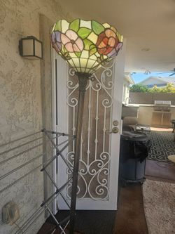 Tiffany-Style Stained Glass Floor Lamp
