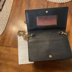 GG Marmont wallet on chain