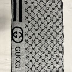 Gucci Wool Scarf Two Toned 