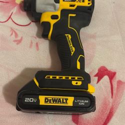 DE WALT 20 V IMPACTO XR 2.0