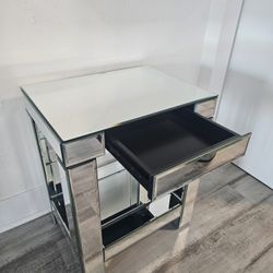 Mirrored Table