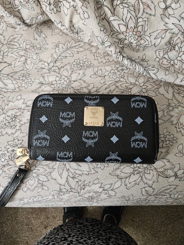 Mcm Wallet