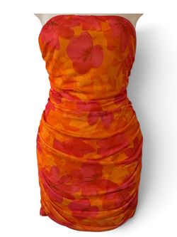 Adorable Floral strapless dress size petite M