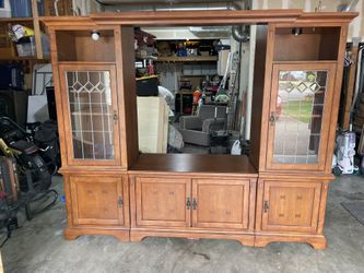Oak Entertainment Center. Great Shape
