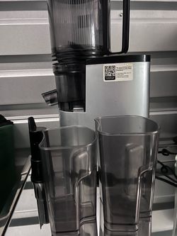 Slow Masticating Juicer with Containers