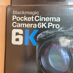 Blackmagic Design Pocket Cinema Camera 6K Pro (Canon EF)