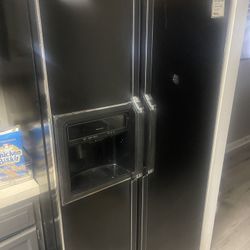 Kenmore Refrigerator 