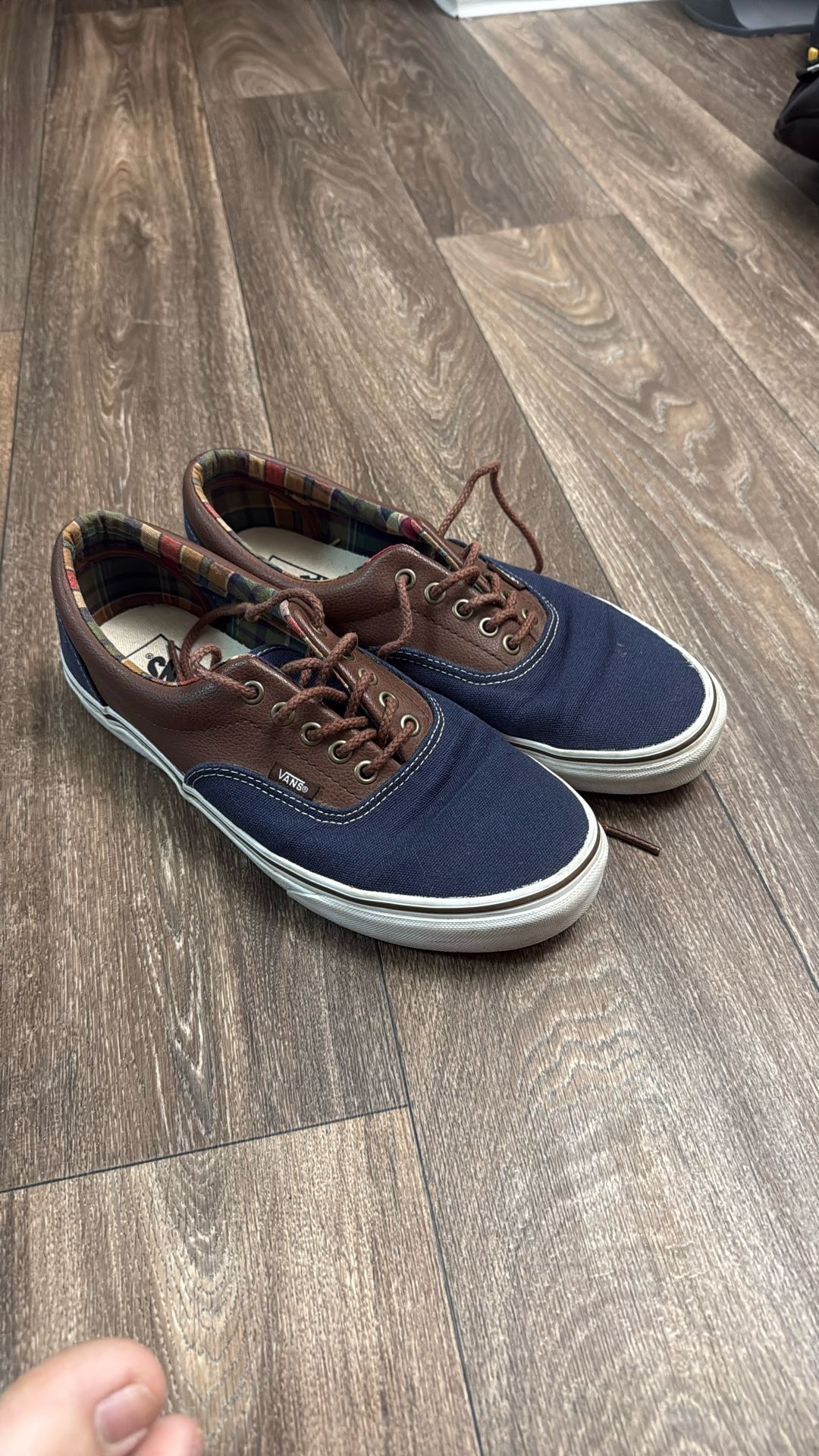 Vans 