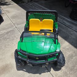 JHON DEERE Peg Perego