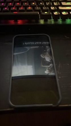 iPhone 12 PRO MAX (used/cracked screen) Carrier Unlocled