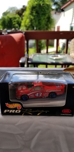 Hot wheels pro racing