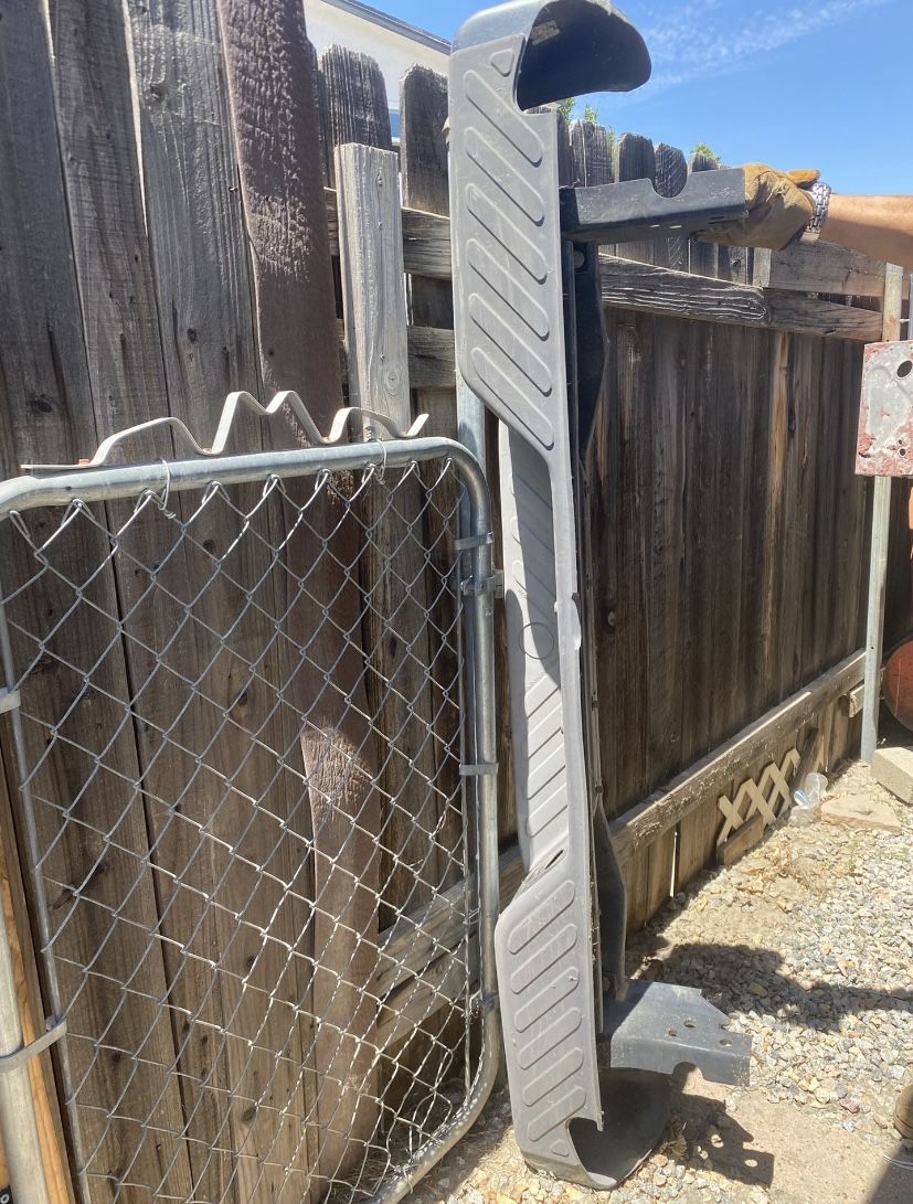 2005 Nissan Frontier Bumper