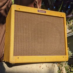 Fender Blues-Junior Guitar Amplifier